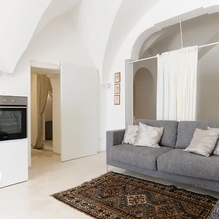 Bianca Fortezza Con Terrazza By Wonderful Italy * 오스투니