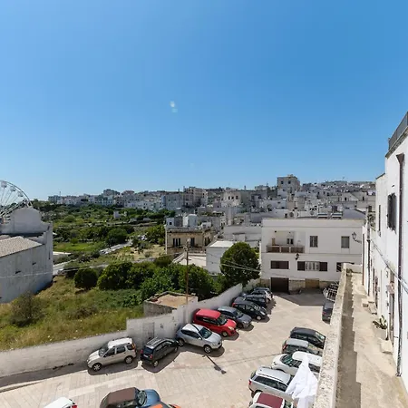 Bianca Fortezza Con Terrazza By Wonderful Italy 오스투니